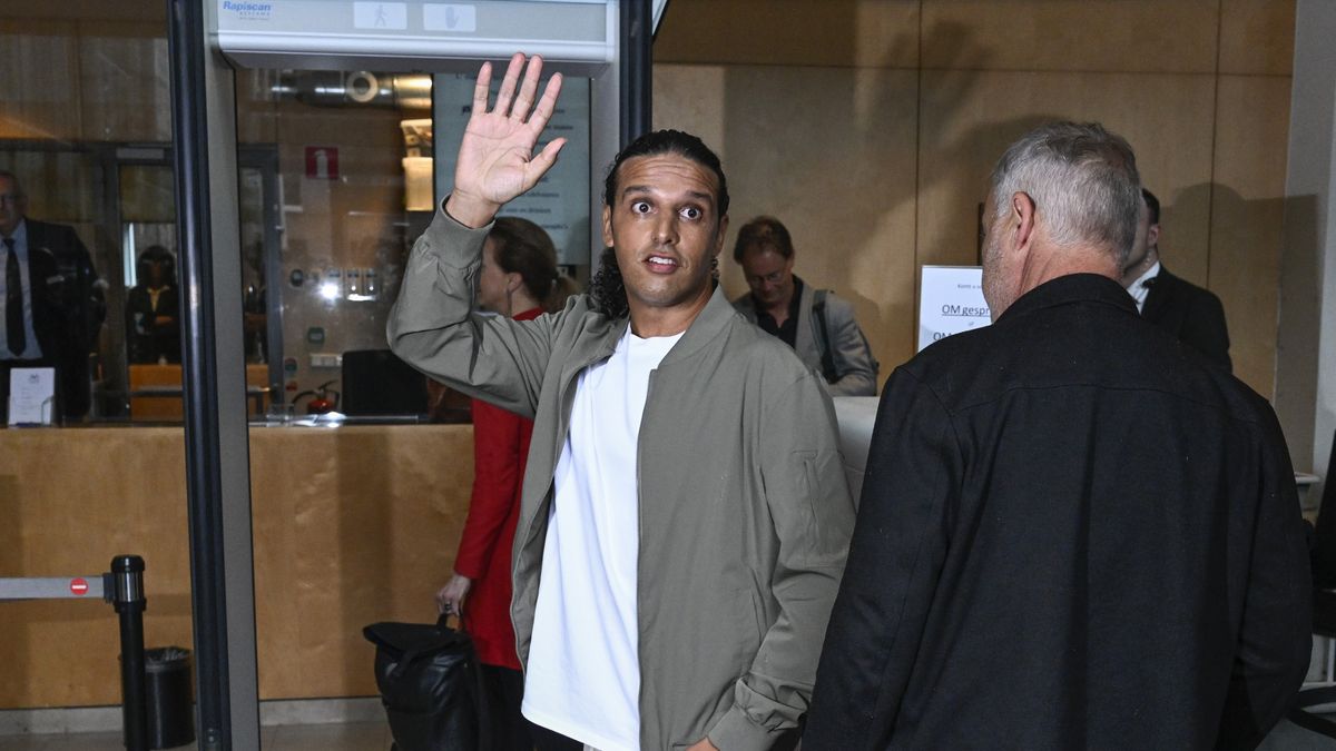 Ali B Naar Buitenland Vertrokken