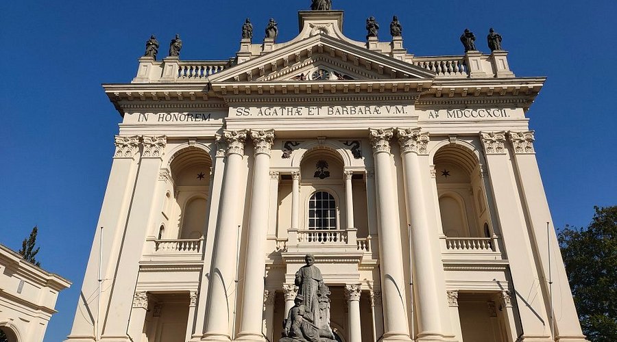 Basiliek Van De Heilige Agatha En Barbara