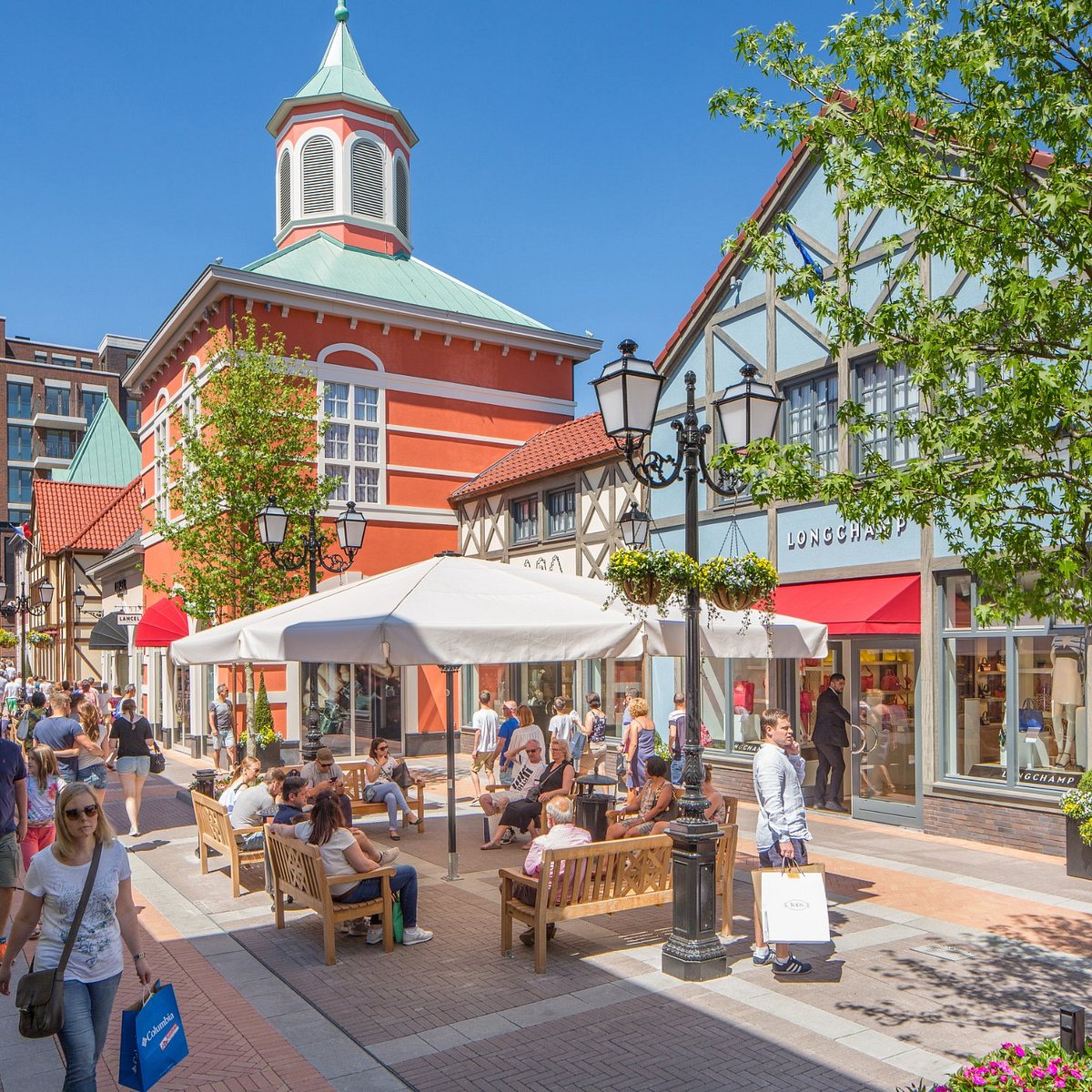Foto's Van Designer Outlet Roermond