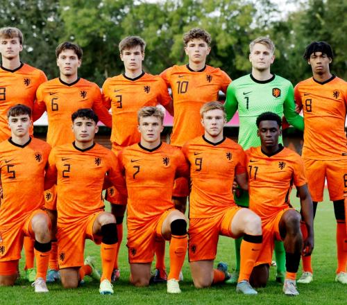 Nederland O-19 - Roemeens Voetbalelftal Onder 19