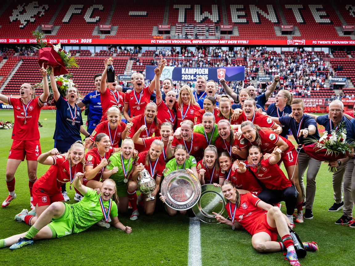 Stand Fc Twente Vrouwen - Az Vrouwen
