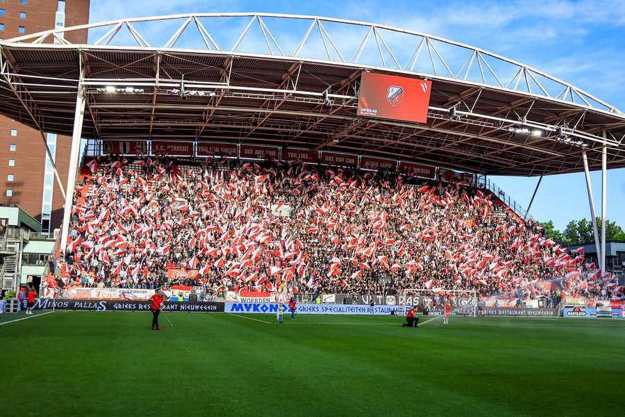 Stand Fc Utrecht - Almere City Fc