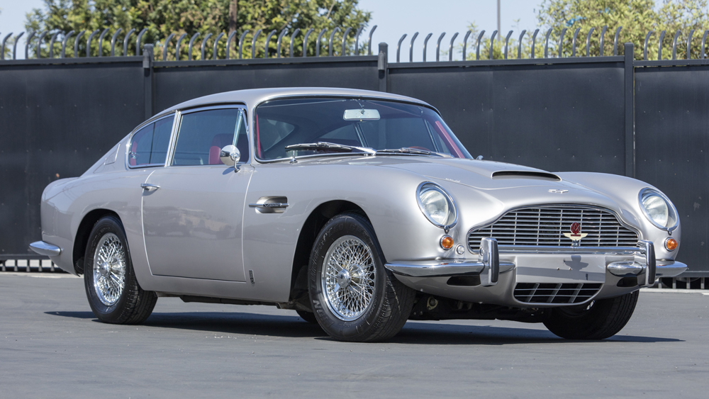 Aston Martin DB6