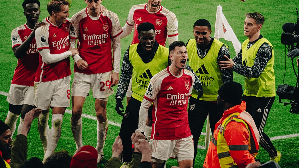 Stand Liverpool Fc Arsenal Players