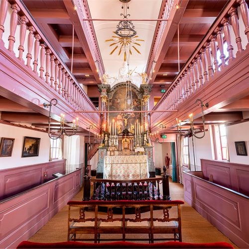 Onze Lieve Heer Op Solder Is Er Een Van 12 Letters