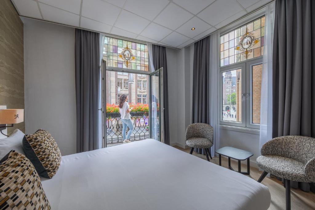 Hotel Amsterdam De Roode Leeuw Prices
