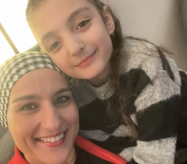 Nora Akachar Dochter