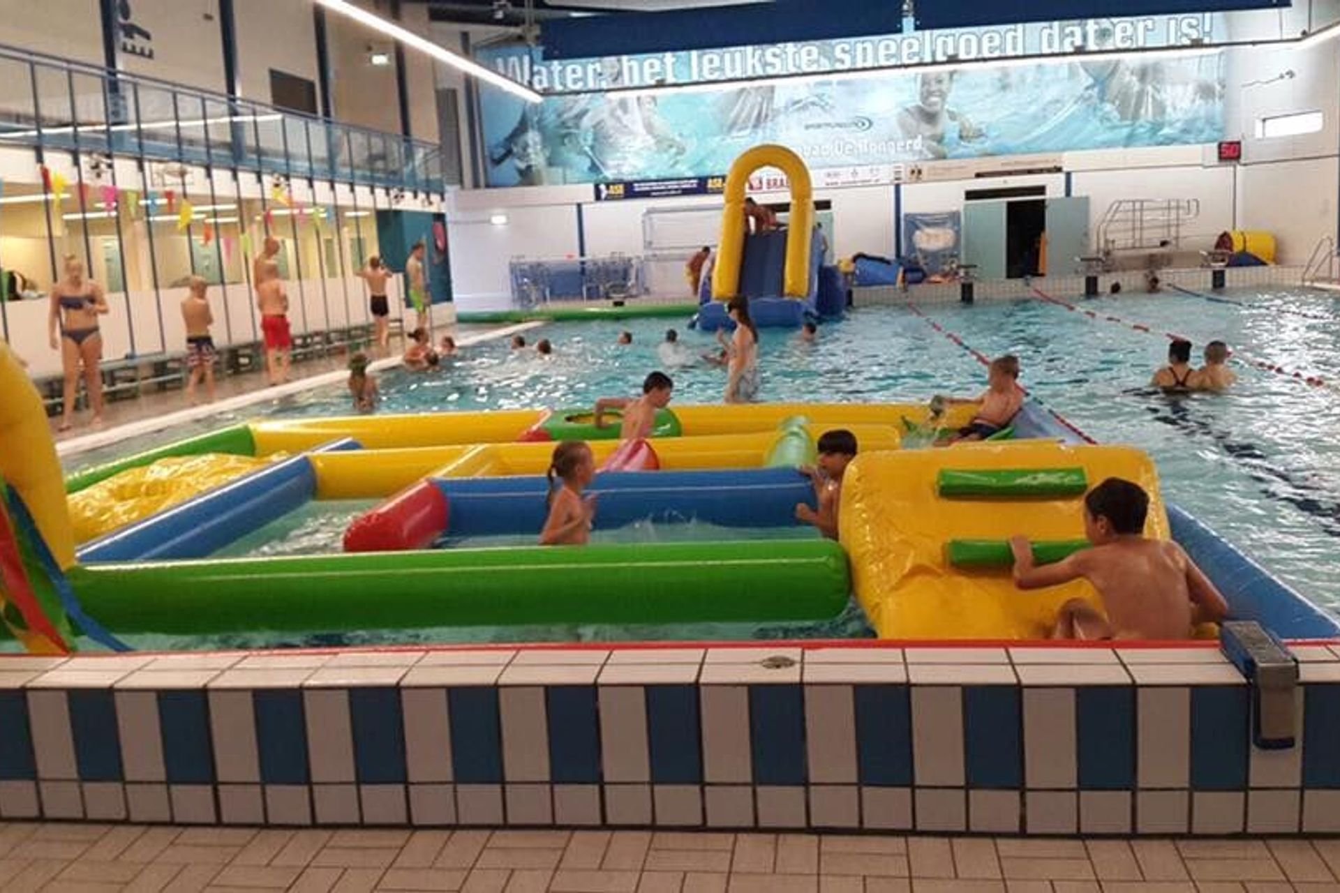 Zwembad De Bongerd In Wageningen Age