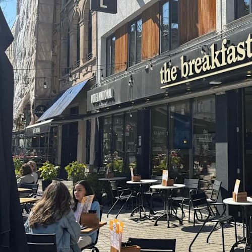 Breakfast Restaurant In De Buurt Van Mijn Locatie
