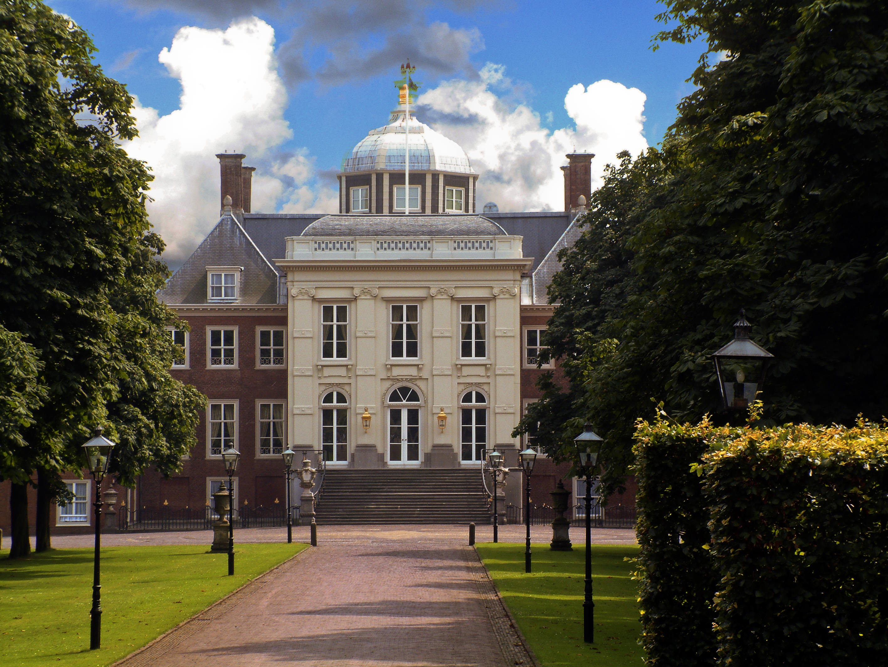 Den Haag Huis Ten Bosch Meaning