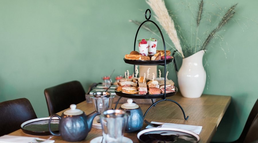 High Tea De Jongens Menu