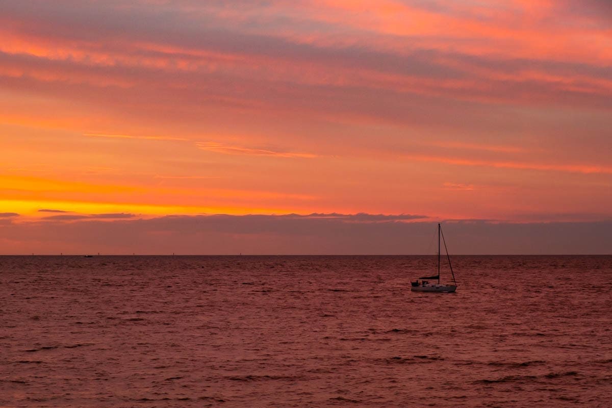 Hoe Laat Wordt Het Donker Amsterdam