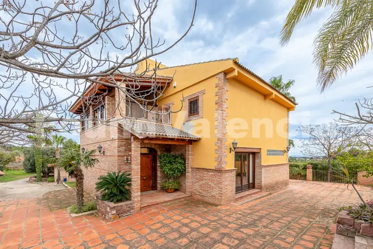 Homes For Sale In Valencia