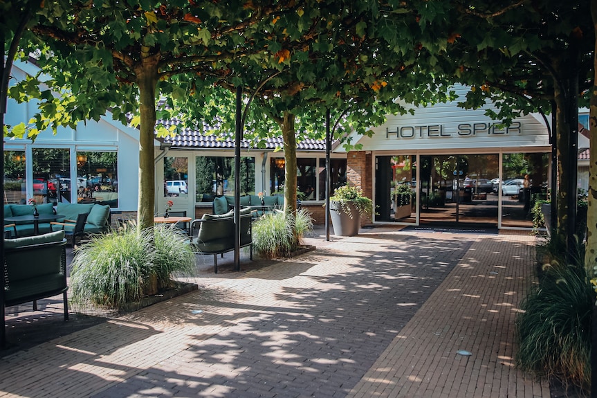 Hotel Spier Dwingeloo Van Der Valk Prices