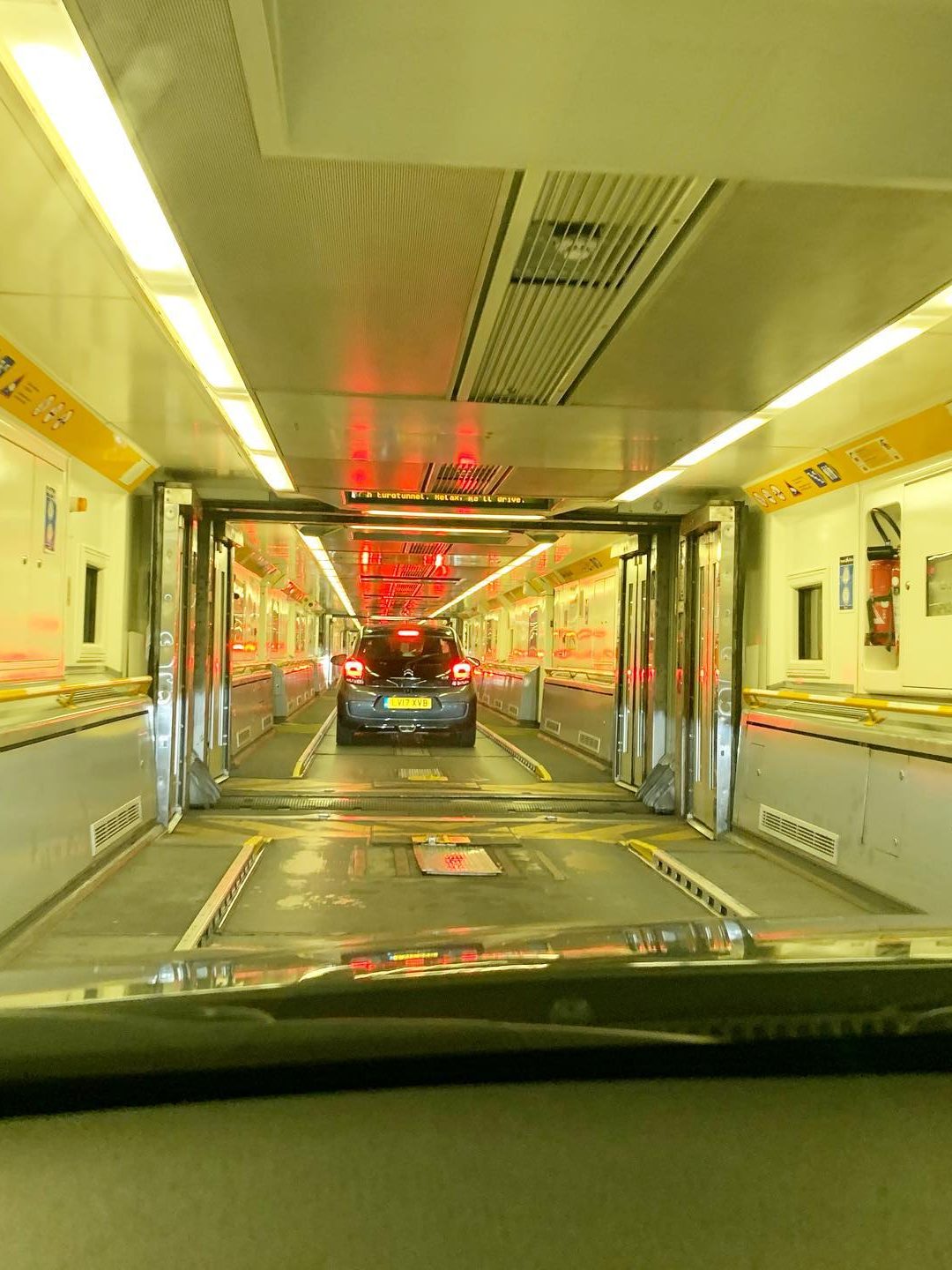 Met De Auto Naar Engeland Tunnel