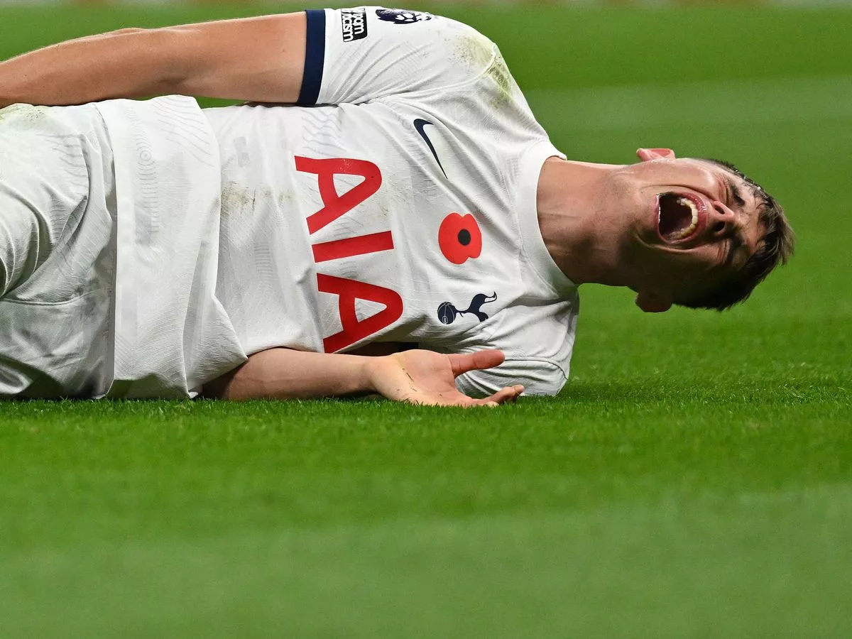 Micky Van De Ven Injury