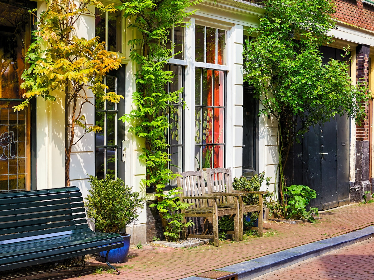 Tot Hoe Laat Mag Je Klussen In Amsterdam