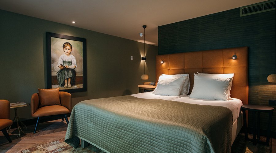 Van Der Valk De Cantharel Reviews