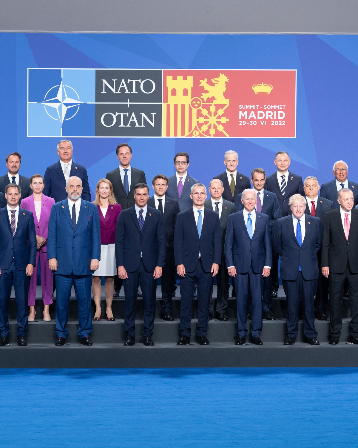 Wie Komen Naar De NAVO-top