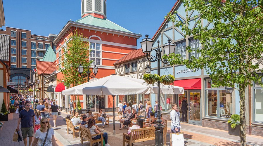 Designer Outlet Netherlands Stores
