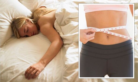 Sleep Naked Weight Loss: How Going Bare Trims Waist