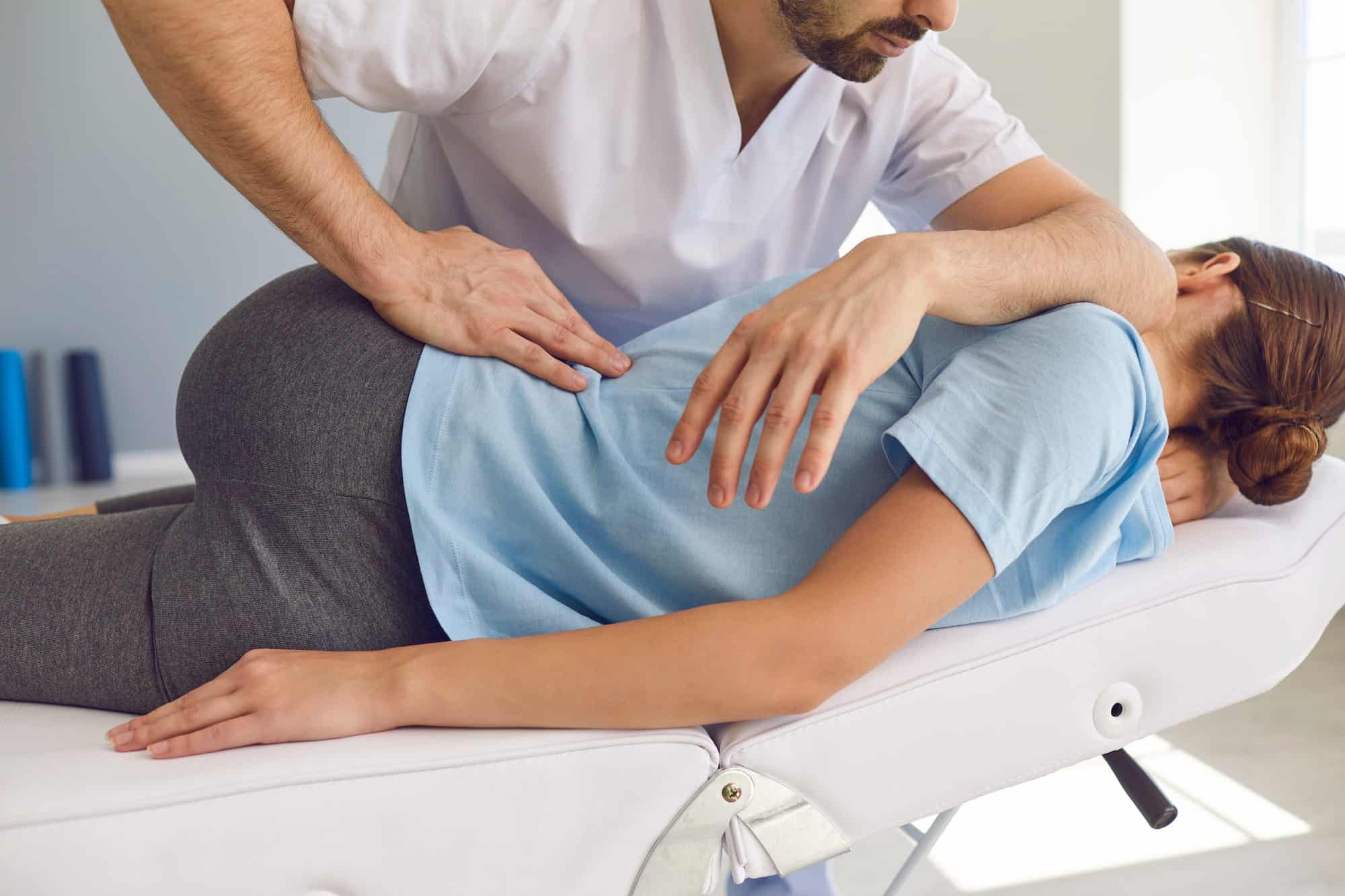 Chiropractic Therapy AS: Real Benefits, Risks & Costs