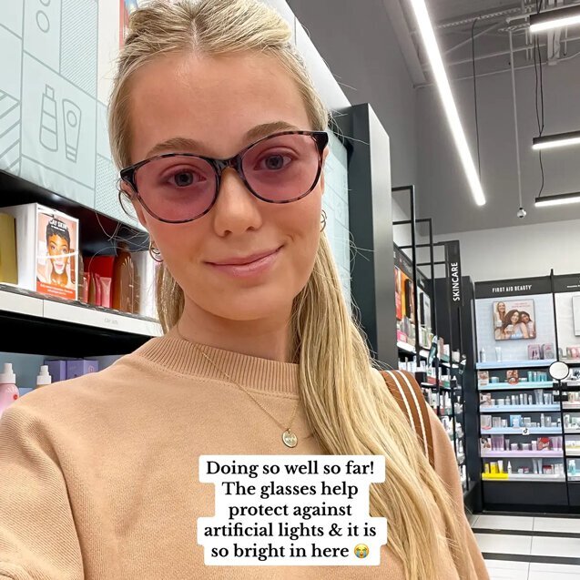 Glasses to Block Fluorescent Light: Quick Guide