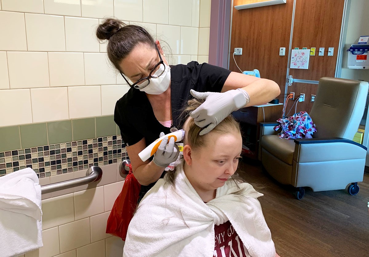 Does leukemia cause hair loss before treatment?