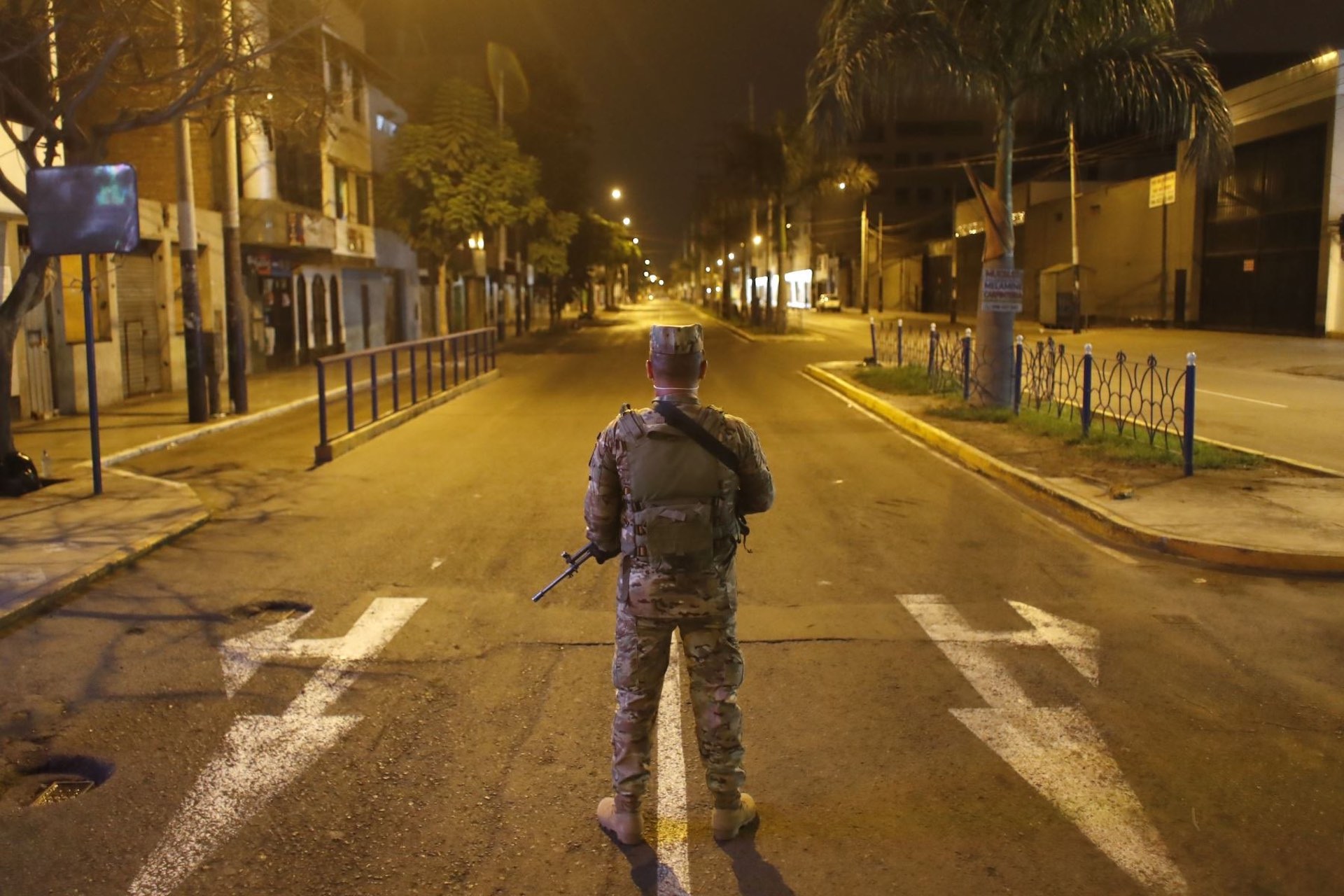 Horario De Toque De Queda En Lima Metropolitana