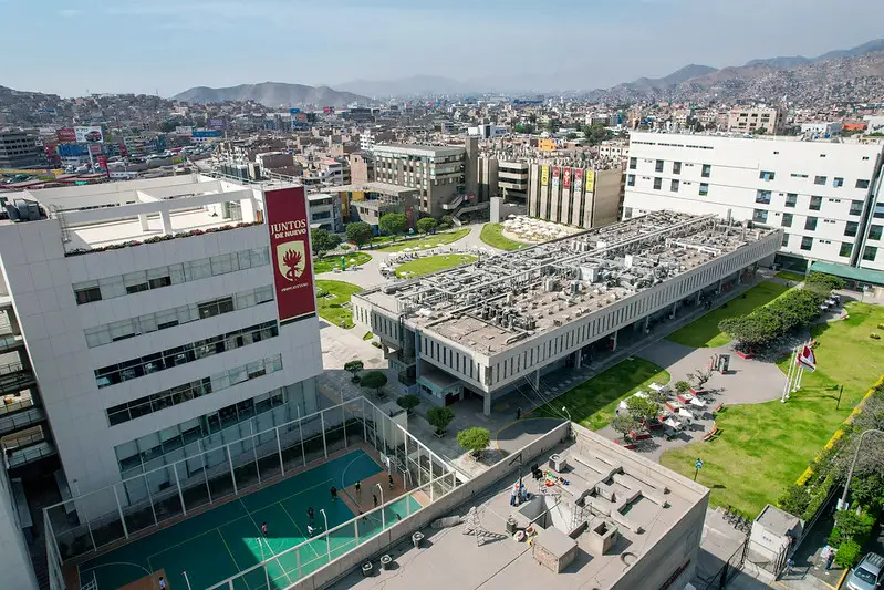 Universidad Peruana Cayetano Heredia Campus Miraflores