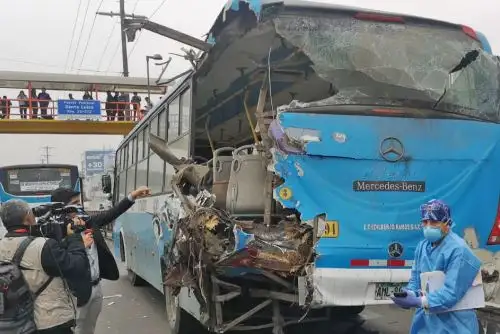 Choque De Buses Panamericana Norte