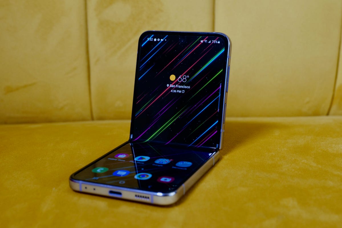 Samsung Galaxy Z Flip 4 Reviews