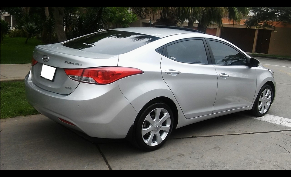 Hyundai Elantra 2013 Precio Perú